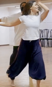 Alia Bhatt Dhindora Baje Re dance rehearsal for Rocky Aur Rani Kii Prem Kahaani