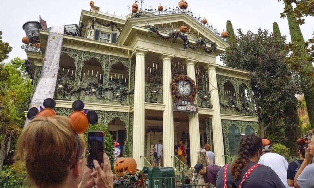Disneyland 2
